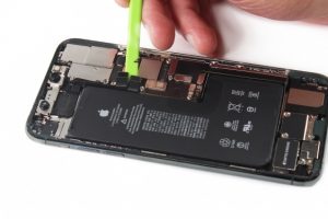 تعمیر دوربین جلو آیفون 11 پرو