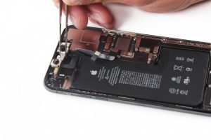 تعمیر دوربین جلو آیفون 11 پرو