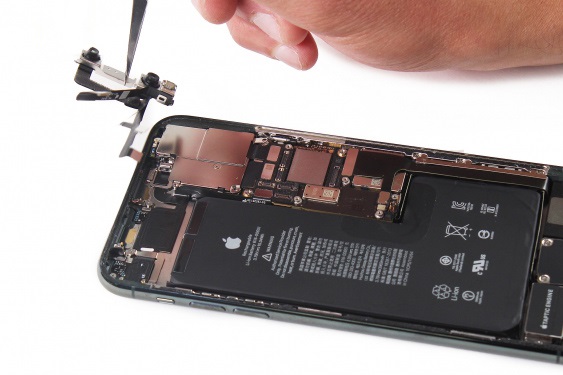 تعمیر دوربین جلو آیفون 11 پرو