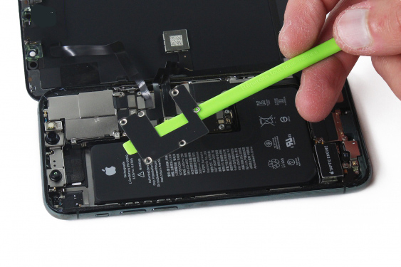 تعمیر آیفون 11 پرو