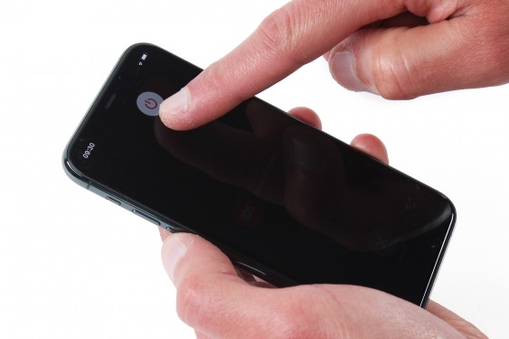 تعمیر کانکتور شارژ آیفون 11 پرو