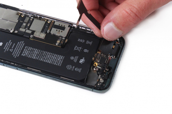 تعمیرات آیفون 11 پرو