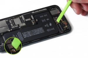 تعویض باتری آیفون 11 پرو