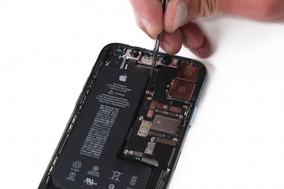 تعمیر مادربرد آیفون 11 پرو