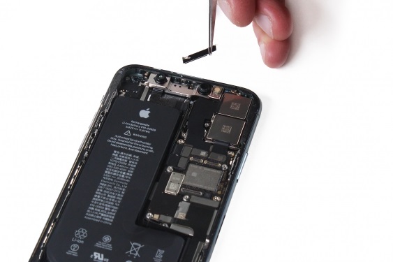 تعمیر مادربرد آیفون 11 پرو