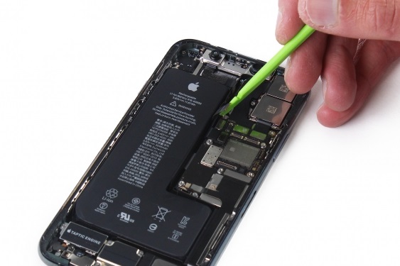 تعمیر مادربرد آیفون 11 پرو