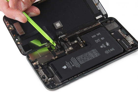 جدا سازی کانکتور شارژینگ آیفون 11 پرو مکس