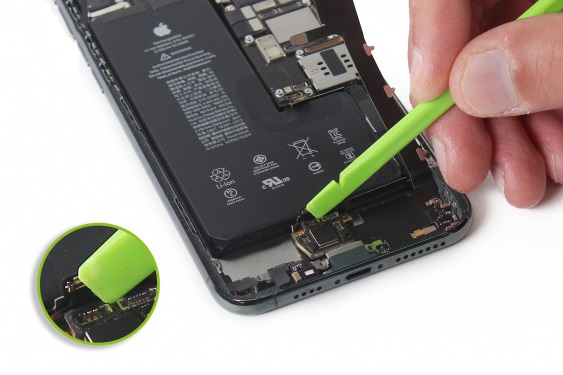 جدا سازی کانکتور شارژینگ آیفون 11 پرو مکس