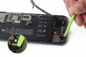 جدا سازی کانکتور شارژینگ آیفون 11 پرو مکس