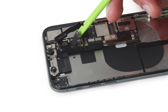 جدا سازی شاسی گوشی آیفون 11 پرو مکس