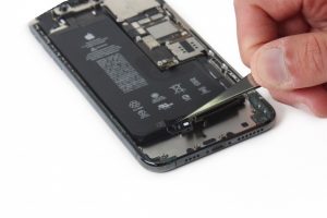 جدا سازی کامل شاسی گوشی آیفون 11 پرو مکس