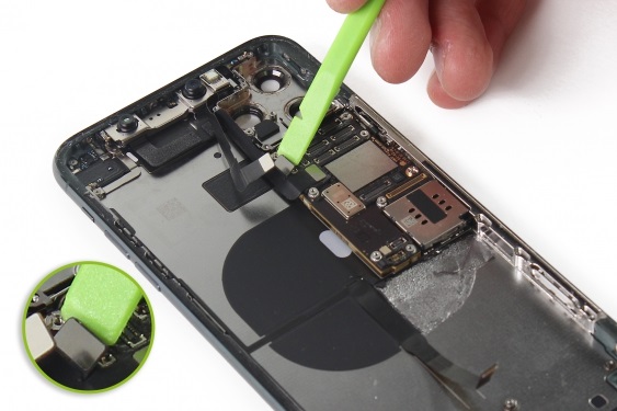 جدا سازی شاسی گوشی آیفون 11 پرو مکس