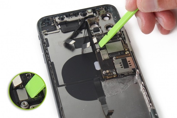 جدا سازی شاسی گوشی آیفون 11 پرو مکس