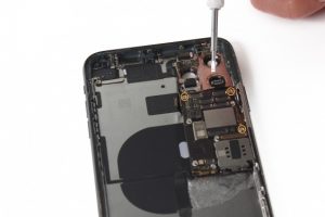 تعویض شاسی گوشی آیفون 11 پرو مکس