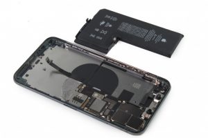 جدا سازی شاسی گوشی آیفون 11 پرو مکس