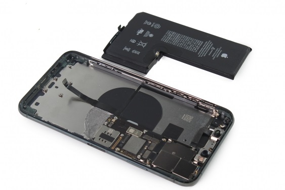 جدا سازی شاسی گوشی آیفون 11 پرو مکس