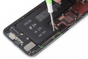 تعویض باتری آیفون 11 پرو مکس