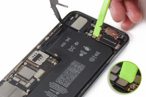 تعویض باتری آیفون 11 پرو مکس