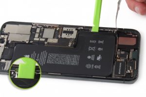 تعویض باتری آیفون 11 پرو مکس