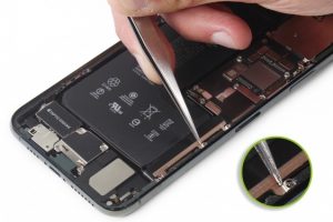 تعویض باتری آیفون 11 پرو مکس