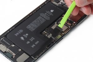 تعویض باتری آیفون 11 پرو مکس