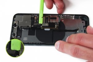 تعویض شاسی آیفون 11 پرو