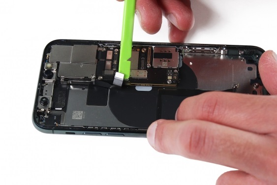 تعویض شاسی آیفون 11 پرو