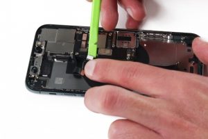 تعویض شاسی آیفون 11 پرو