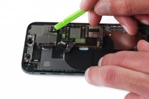 تعویض شاسی آیفون 11 پرو