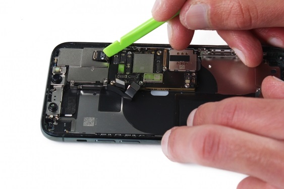 تعویض شاسی آیفون 11 پرو