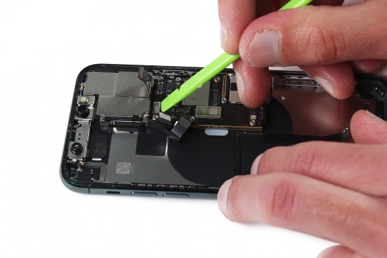 تعویض شاسی آیفون 11 پرو