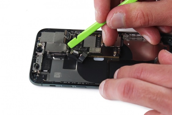 تعویض شاسی آیفون 11 پرو