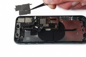 تعویض شاسی آیفون 11 پرو