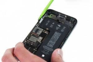 تعویض شاسی آیفون 11 پرو