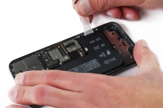 تعویض شاسی آیفون 11 پرو