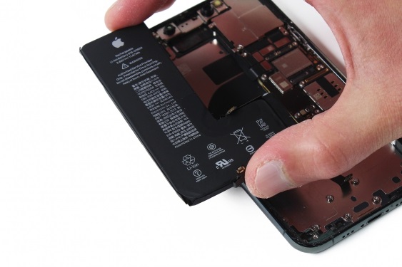 تعویض شاسی آیفون 11 پرو