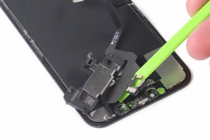 تعمیرات آیفون 11