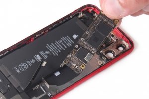 تعویض مادربرد آیفون 11