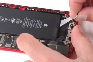 تعویض باتری آیفون 11