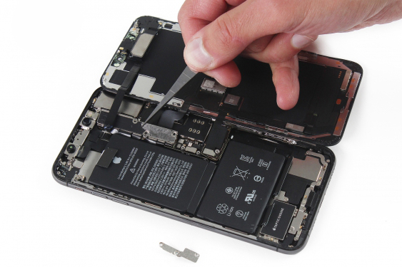 تعمیر آیفون XS max