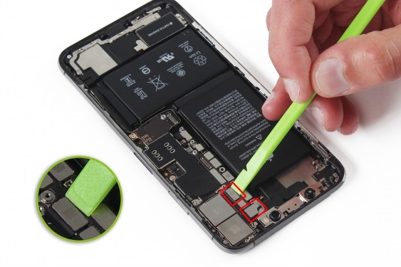 تعویض دوربین عقب آیفون XS max