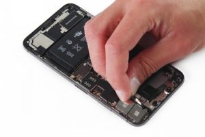 تعویض دوربین عقب آیفون XS max