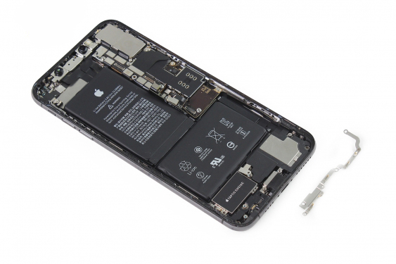 کالبد شکافی آیفون XS max