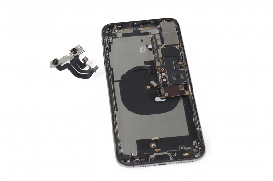 کالبد شکافی آیفون XS max