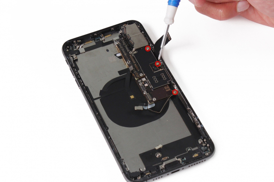 کالبد شکافی آیفون XS max