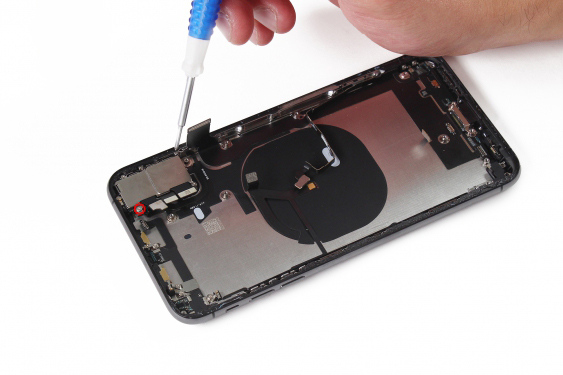 کالبد شکافی آیفون XS max