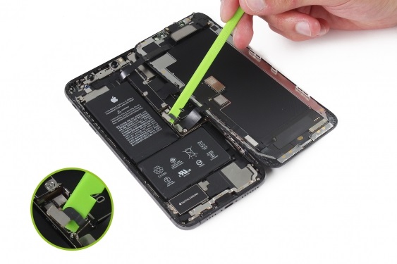 کالبد شکافی آیفون XS max