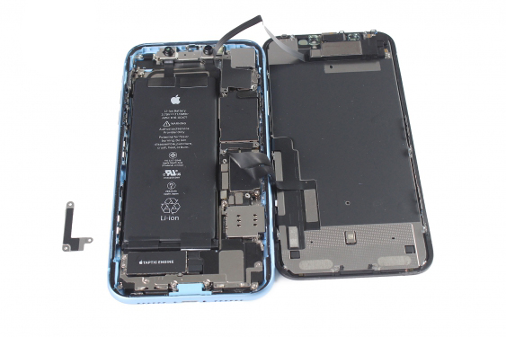 تعمیر آیفون XR