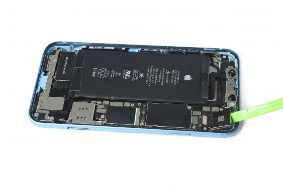 تعویض دوربین عقب گوشی آیفون XR