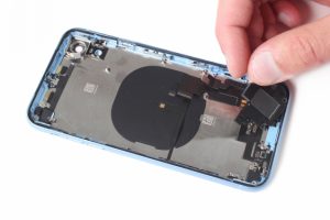 تعویض شاسی آیفون XR